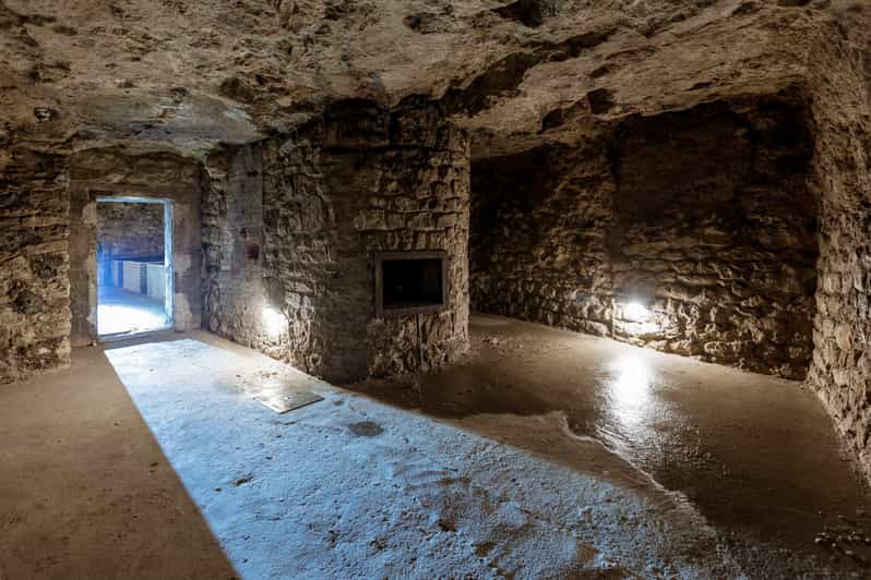 Budapest: The WWII Siege of Buda Castle & Bomb Shelter Tour - How much walking and climbing should you expect?