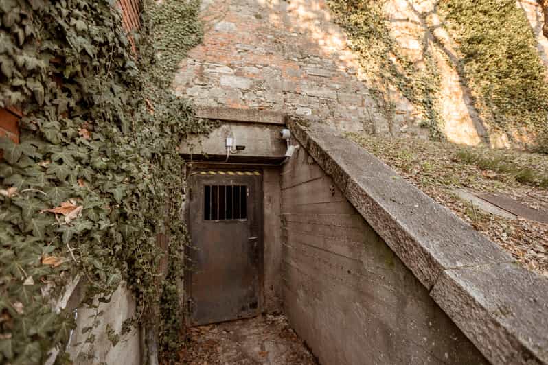 Budapest: The WWII Siege of Buda Castle & Bomb Shelter Tour - Is $24 a fair price?