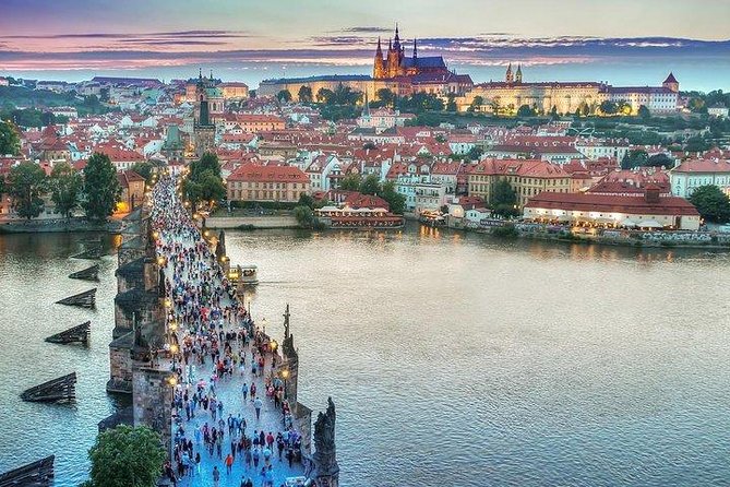 Budapest to Prague Private transfer with 2 hour sightseeing stop - What the private car setup means for you