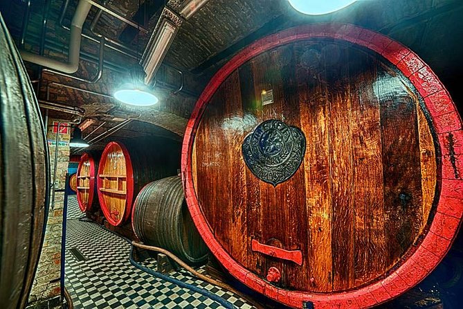 Budapest Tuk Tuk Tour with House of the Unicum Distillery Visit - Price, timing, and what you actually receive