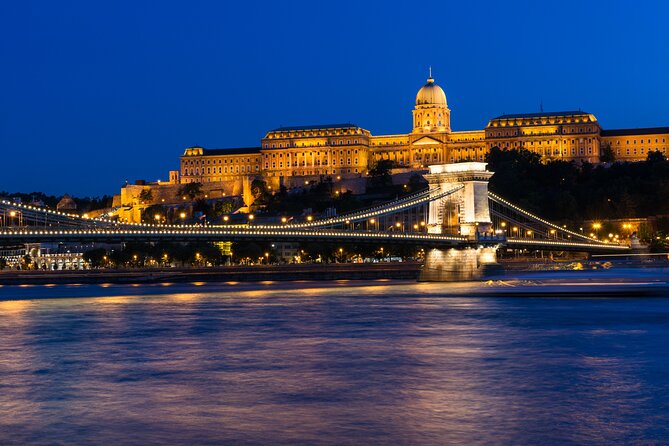 Budapest: Unlimited Prosecco, Beer & Aperol Spritz Cruise - Who should book this Danube cruise