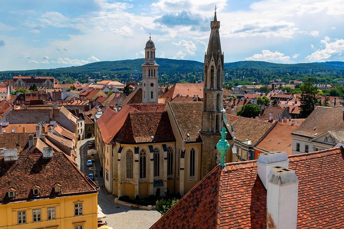 Budapest-Vienna One-Way Sightseeing Transfer - Bratislava: a compact capital-city stop