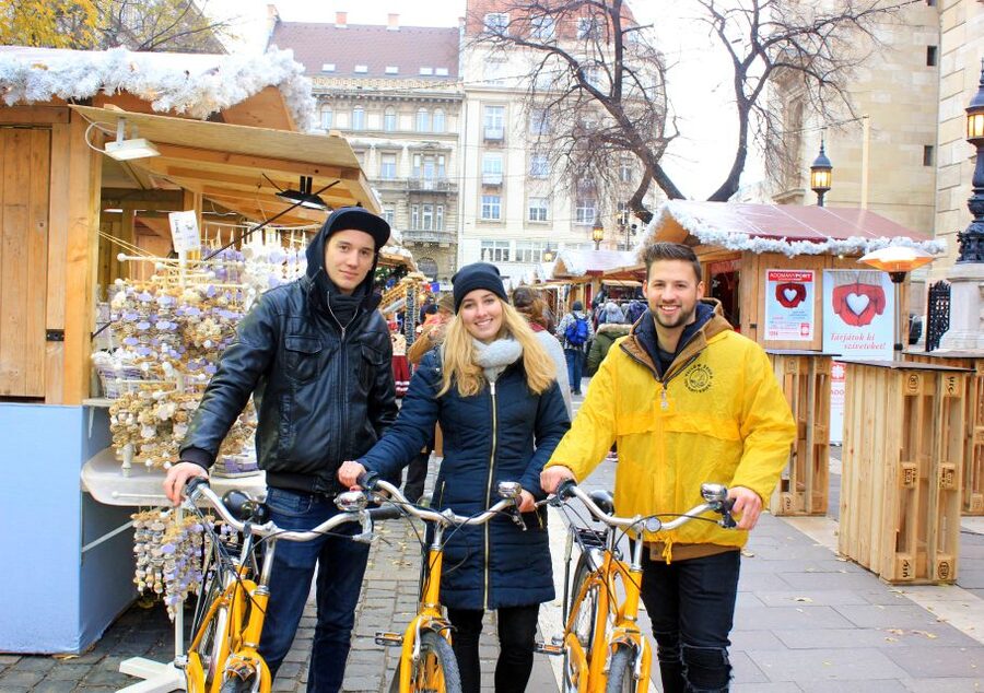 Budapest ❤️Winter Bike Tour with Coffee Stop❤️ - Starting near the Opera House and Andrassy Boulevard