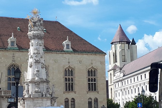 Castle district walk with legends - Timing, meeting point, and practical planning