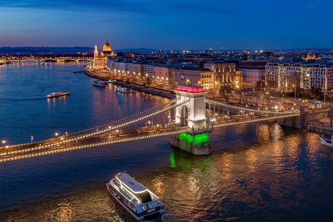 Cocktail Cruise and City Views on the Danube in Budapest - The route from Buda Castle to the Whale