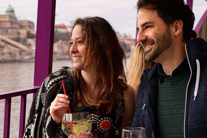 Cocktail Cruise and City Views on the Danube in Budapest - Who will enjoy this one-hour outing