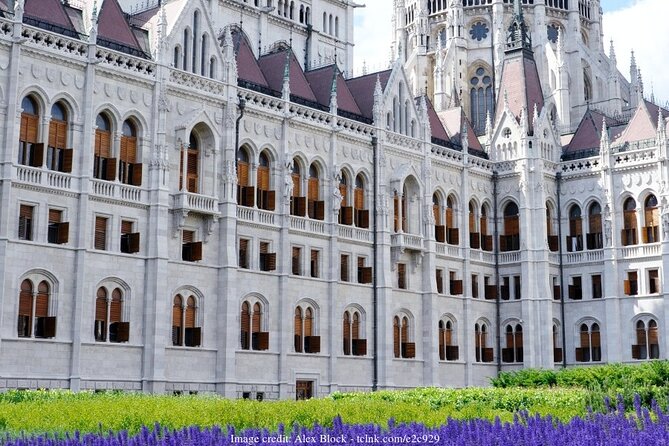Communism in Budapest: Private Tour with House of Terror Museum - House of Terror Museum: the difficult final chapter