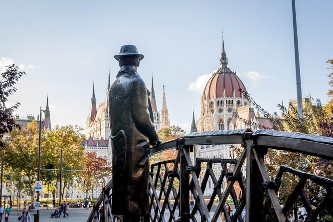 Communist Budapest Walking Tour - Ronald Reagan and Hungary’s view of the Iron Curtain