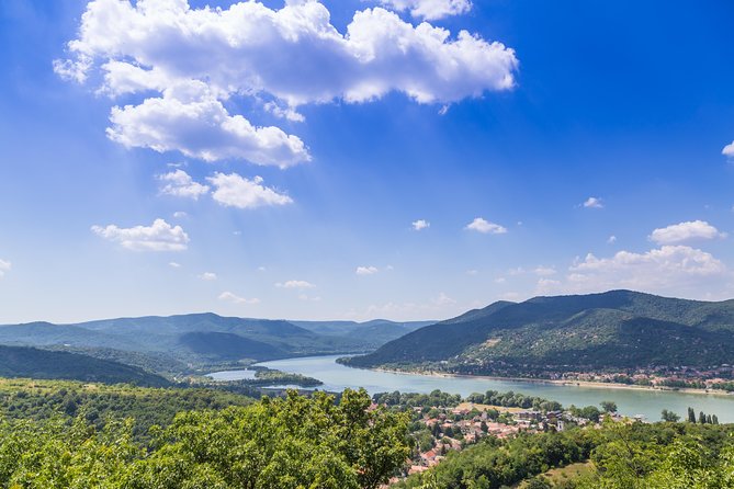 Danube Bend Full-Day Private Tour From Budapest - A three-course lunch with a river view