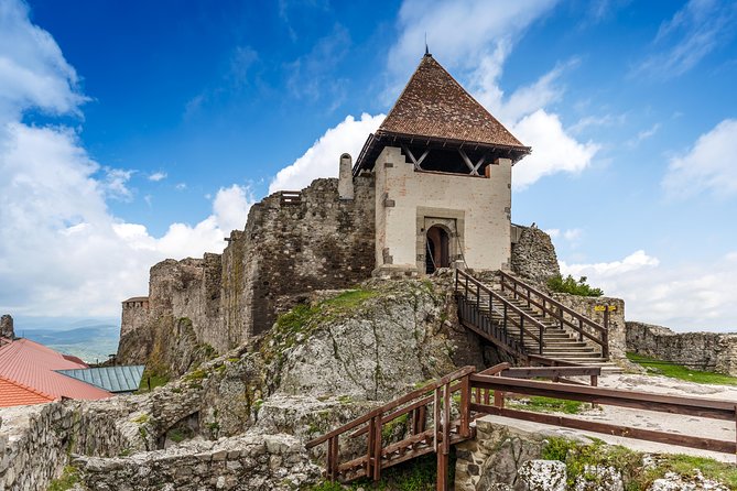 Danube Bend Full-Day Private Tour From Budapest - Szentendre’s lanes, galleries, and painted houses