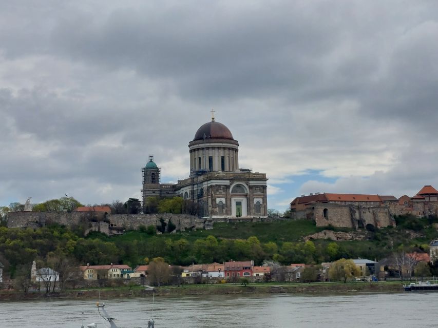 Danube Bend: Private 8-Hour Full Board Tour from Budapest - Why the Danube Bend makes a strong day outside Budapest