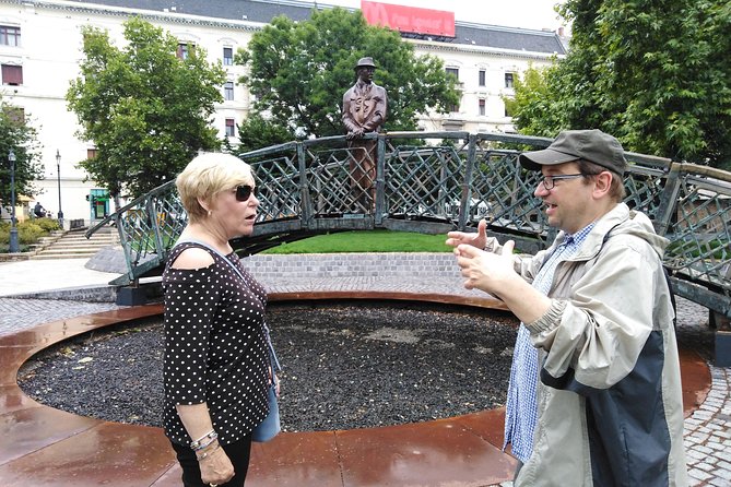 Downtown Pest Walking Tour - St. Stephen’s Basilica and a national relic