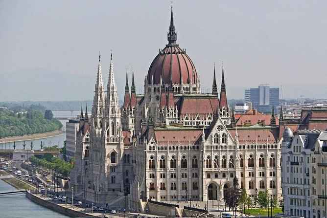 Downtown Pest Walking Tour - Parliament and Kossuth Square: Hungary’s grand statement