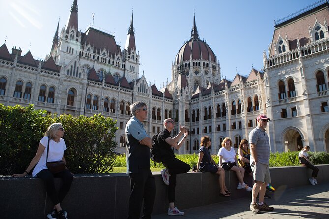 Exclusive Budapest City Tour by Luxury Car - Half Day - Should you book the Budapest luxury car tour?