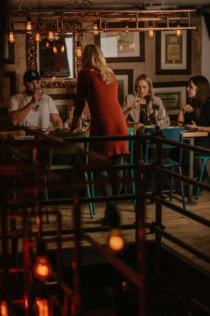Food and Wine Tasting in Budapest by the Basilica - How the evening unfolds at Platz Restaurant