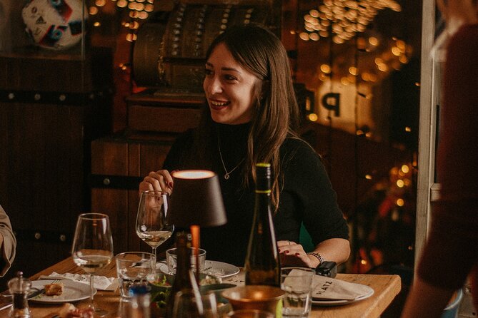 Food and Wine Tasting in Budapest City Center with Sommelier - Six wines, from crisp whites to Hungarian reds