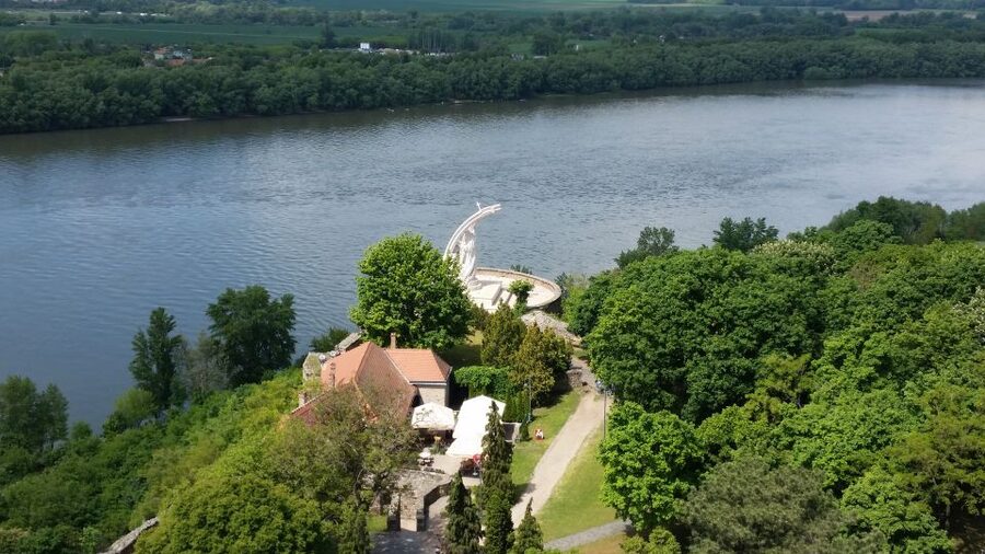 From Budapest: Danube Bend Full-Day Private Tour with Lunch - Is $754 a fair price?