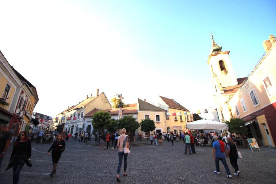 From Budapest: Danube Bend & Szentendre Tour with Lunch - Szentendre, the artists’ village