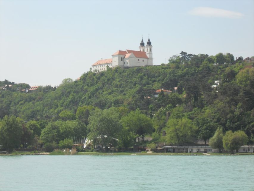 From Budapest: Lake Balaton Day Tour - Guides, languages, and the quality of the commentary