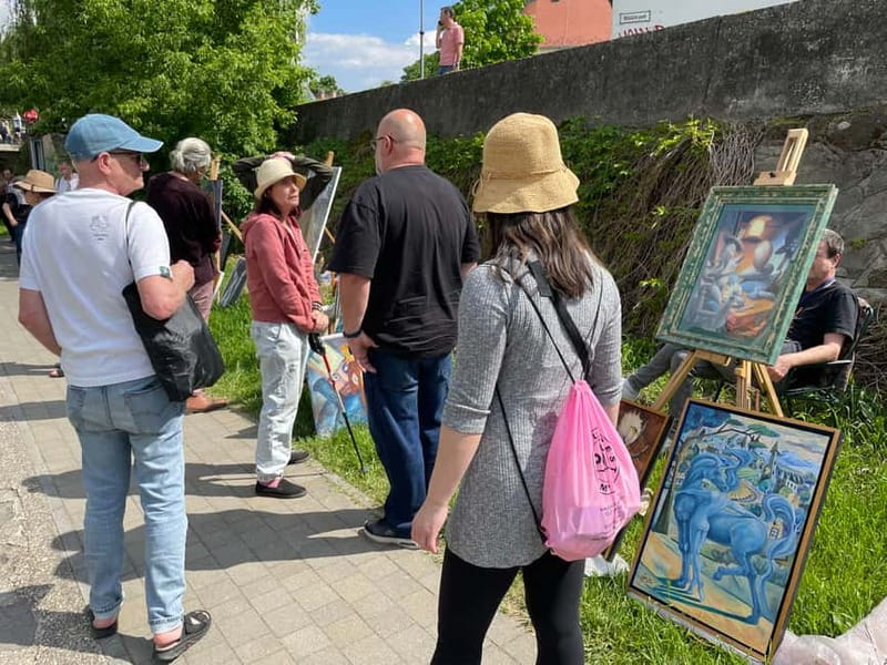 From Budapest: Szentendre Day Trip with Street Food - Practical details that affect your day