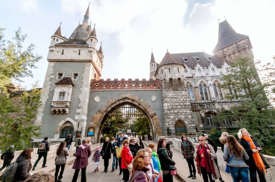 From Vienna: Guided Day Trip to Budapest - Practical details worth knowing before you go
