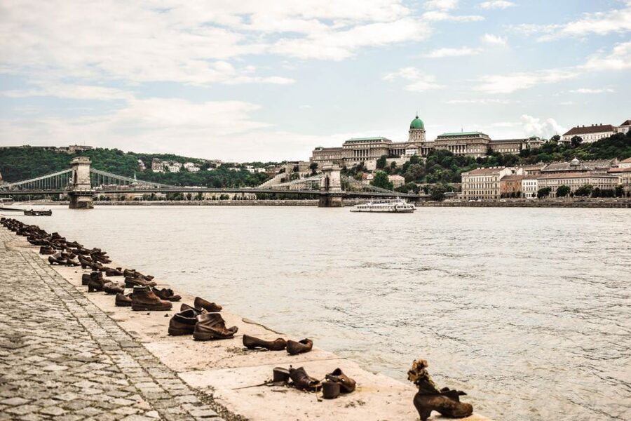 Full Day Budapest City Tour with Lunch, Wine & Dessert - Starting outside the Opera House