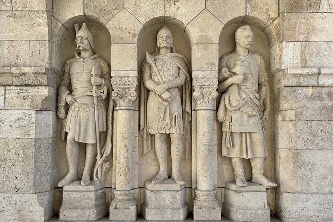 Gems of the Budapest Castle District Walking Tour - The promenade and the story of the siege