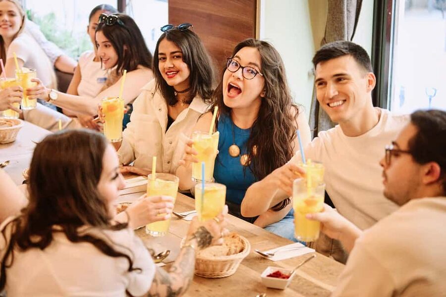 Guided Tipsy Food Tour with Drinks Included in Budapest - The guides make the walk personal