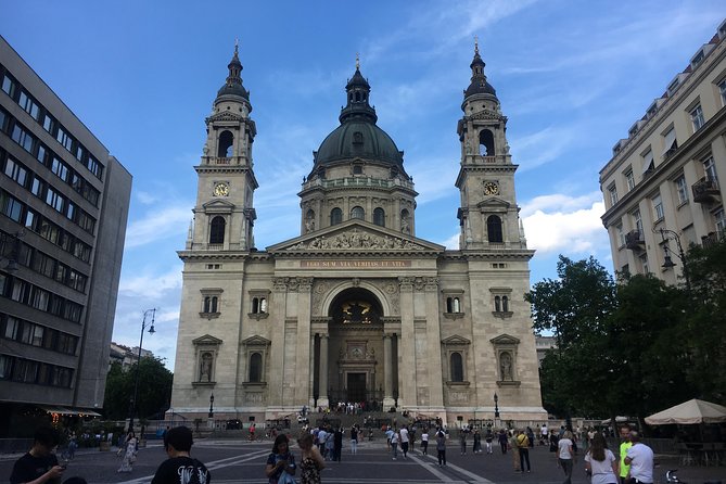 Half day Budapest city tour by car / minivan - Heroes’ Square and the City Park sights