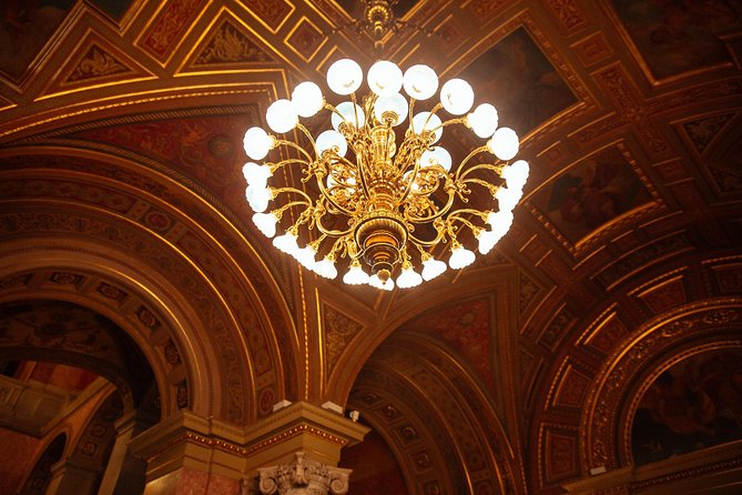 Highlights & Hidden Gems of Budapest Private Tour - St. Stephen’s Basilica and the city’s Catholic center
