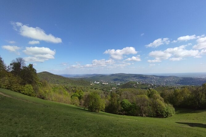 Hiking in Budapest - What the small group adds