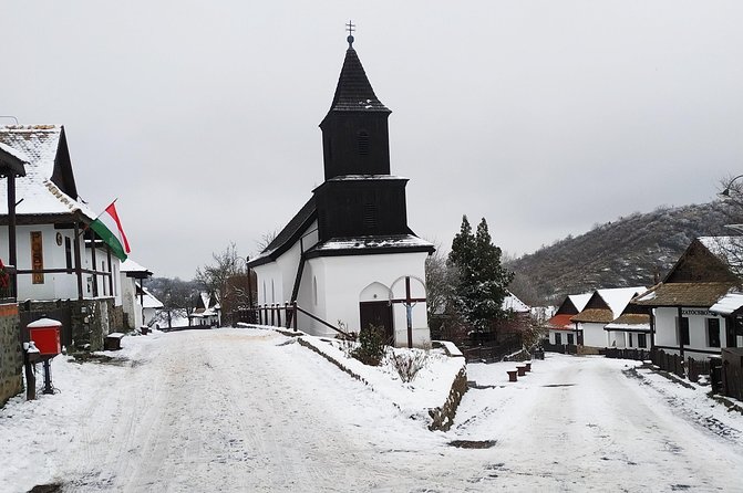 HOLLÓKŐ UNESCO World Heritage site + Eger Castle Private guided tour - Who will enjoy this private day trip?