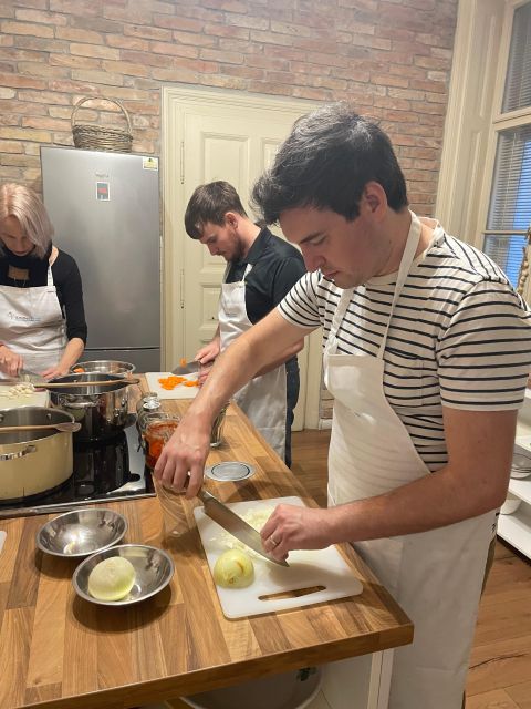 Hungarian Premium Cooking Class with 4-course meal - Why the apartment setting matters