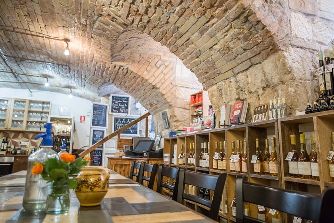 Hungarian Wine Tasting (with Cheese and Charcuterie) in Budapest - Cheese, charcuterie, and the post-Communist food revival