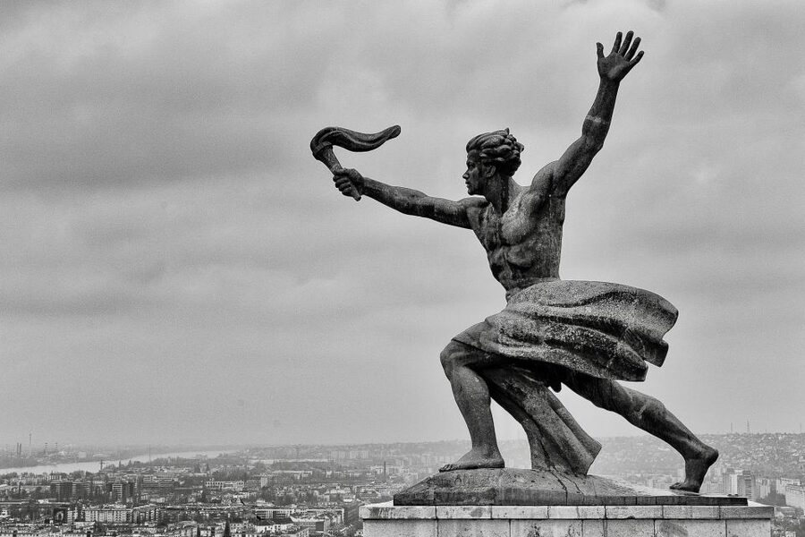 Life Under Communism with House of Terror or Statue Park - Who will get the most from it