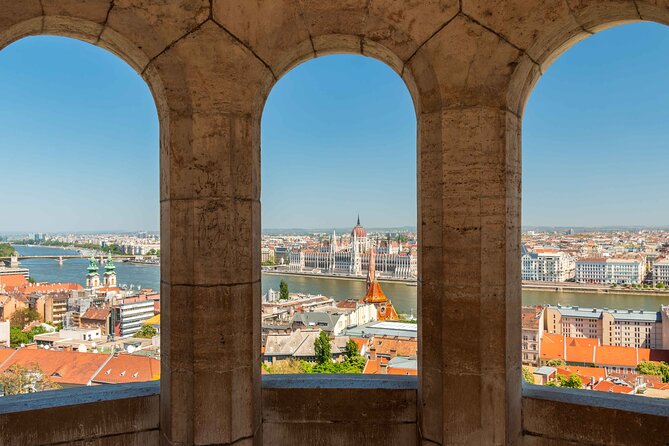 Live virtual walking tour in the Buda Castle quarter - Sándor Palace and the layers of the castle quarter