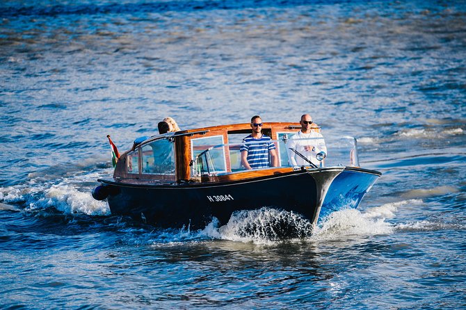 Luxurious, private day cruise with a waterlimousine to Szentendre - Choosing between the city cruise and Szentendre