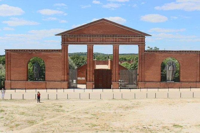 Memento Park Entrance Ticket - What the $11.41 ticket gives you