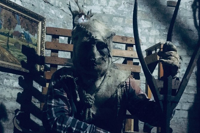 Nightmare in Budapest Interactive Horror Experience - Darkness, sound, and sudden movement