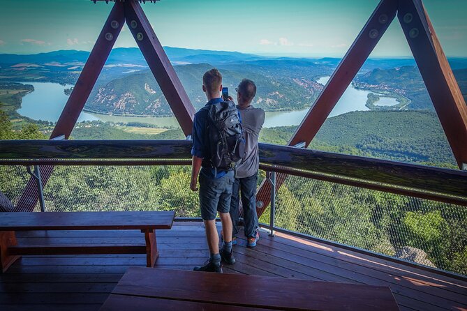 One Day Wonder Hiking Trip - What the guides add to an eight-person day