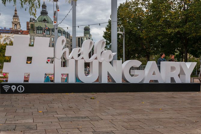 Orientation walk in Budapest - Andrassy Avenue and the Hungarian State Opera House