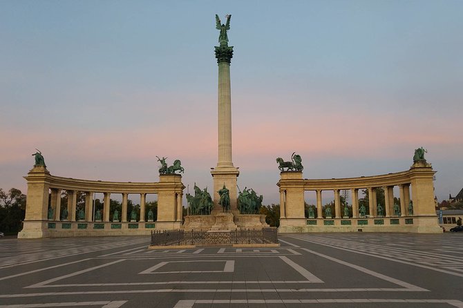 Private 4 Hours Budapest city tour and 3 hours Széchenyi thermal spa relax - Three hours at Széchenyi Thermal Bath