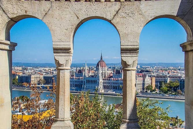 Private 4-hours City Tour of Budapest with private guide and Hotel Pick-up - Andrassy Avenue in 15 minutes
