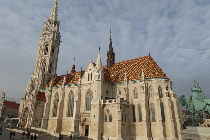 Private 4-hours City Tour of Budapest with private guide and Hotel Pick-up - Why the private vehicle changes the experience