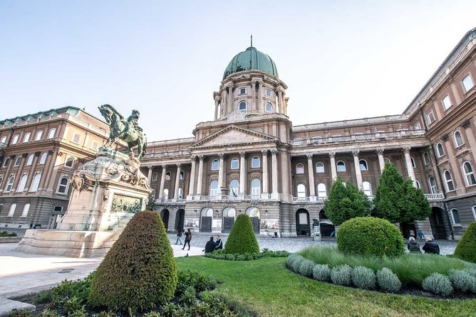 PRIVATE (7 hours) Budapest and Szentendre city tour with lunch and winetasting - Fisherman’s Bastion and Matthias Church