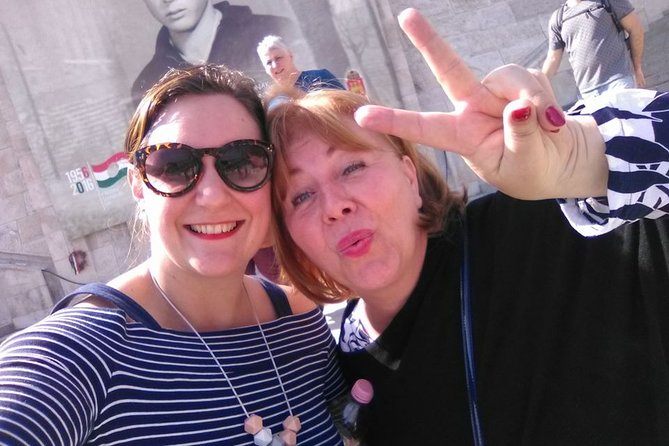 PRIVATE (7 hours) Budapest and Szentendre city tour with lunch and winetasting - Heroes’ Square and the city’s national story