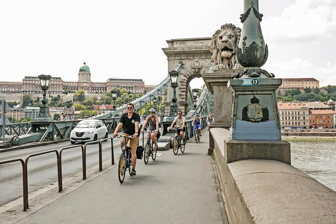 Private Budapest Bike Tour with Cafe Stop - Heroes’ Square and City Park