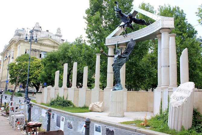 Private Budapest Hammer & Sickle Communist Times Tour - Letna Park and the lost Stalin monument