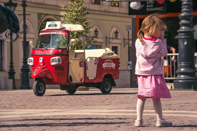 Private Budapest TukTuk Tour: Custom Route, Hotel Pickup - The Jewish Quarter and the Great Synagogue
