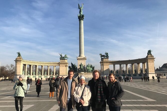 Private city tour by van - Central Market Hall: a quick look at daily Budapest